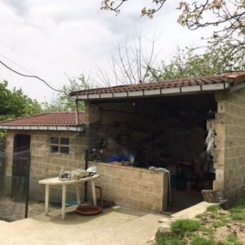 Casa con finca edificable   Pando pueblo