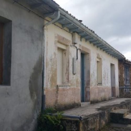 Casa a reformar en Langreo con terreno