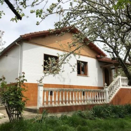 Casa con finca edificable   Pando pueblo